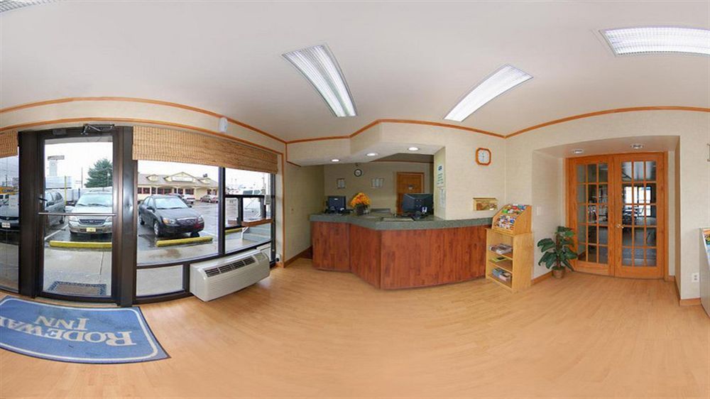 Rodeway Inn Civic Center - photo 17