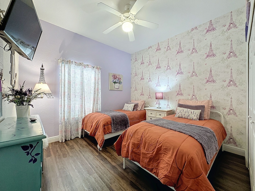 3 Bed 2 Bath Condo Bahama Bay Resort - photo 16