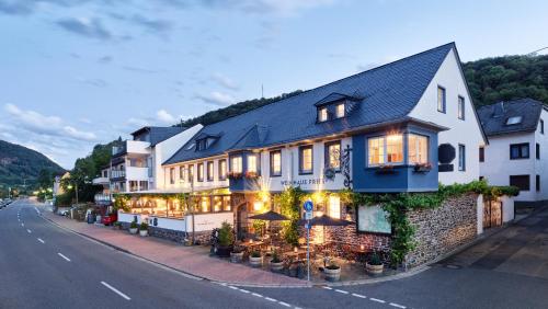 Weinhaus Fries — hotel in Lof