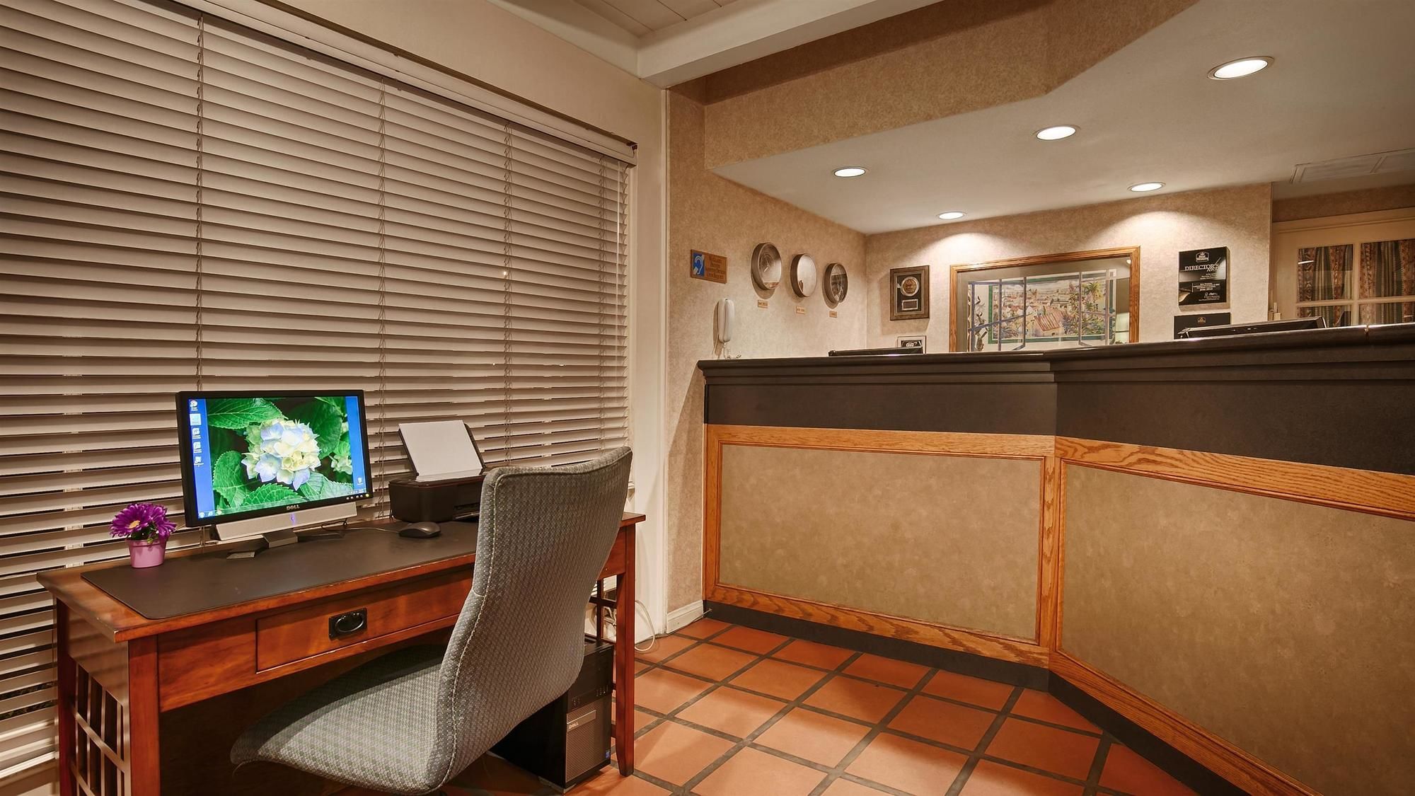 Lamplighter Inn & Suites at SDSU - photo 22