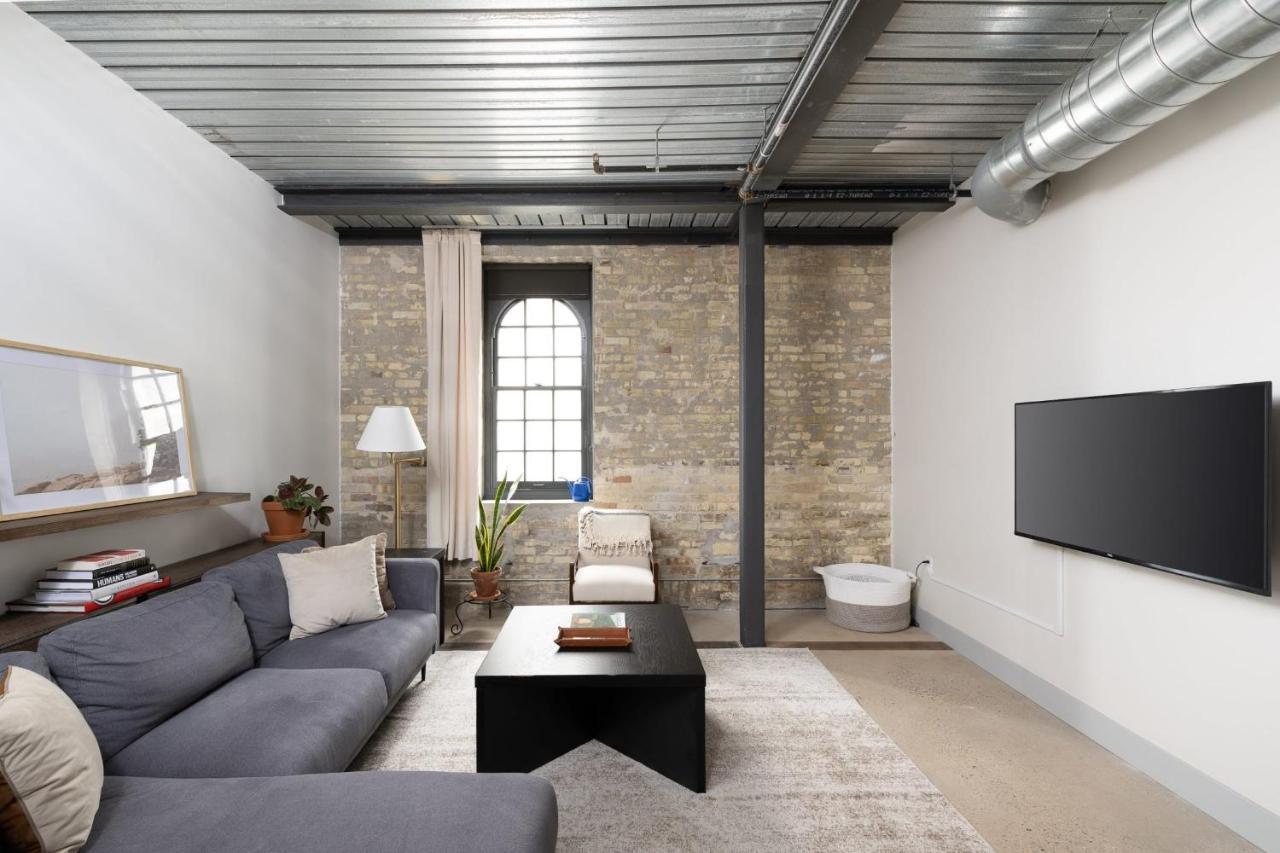Brewery District Luxe 2BR Near Fiserv with Parking — 4-Star Luxury Hotel in Milwaukee, United States