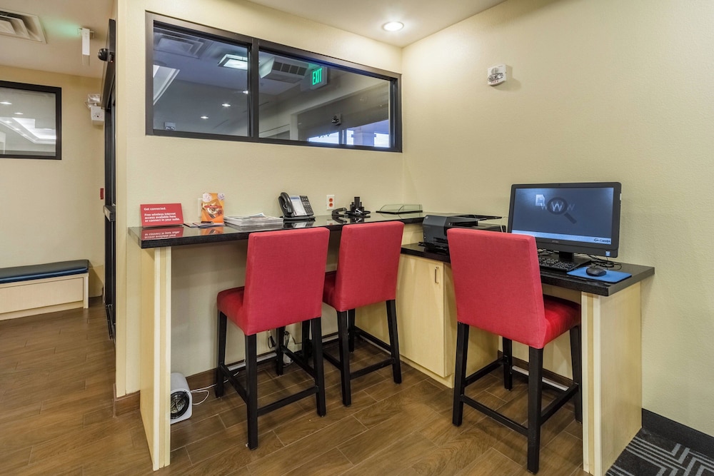 Marriott TownePlace Suites Dayton North - photo 24