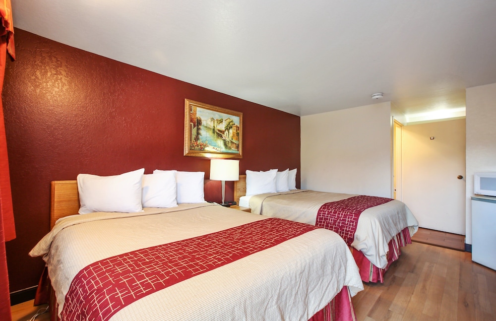 Red Roof Inn Lompoc - photo 25