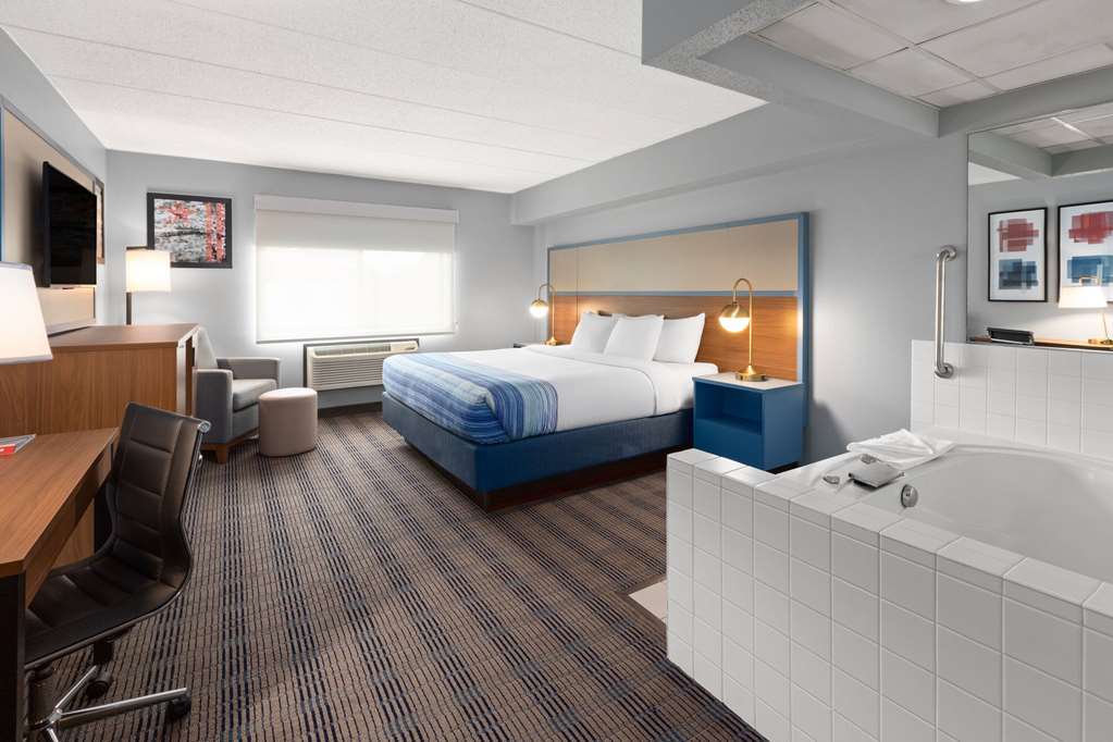 AmericInn by Wyndham North Branch - photo 19