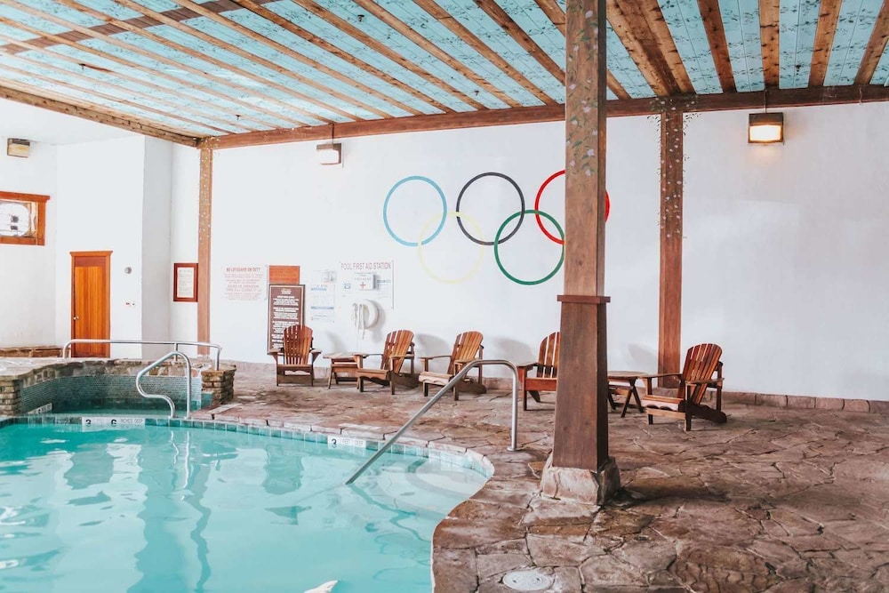 Golden Arrow Lakeside Resort - photo 20