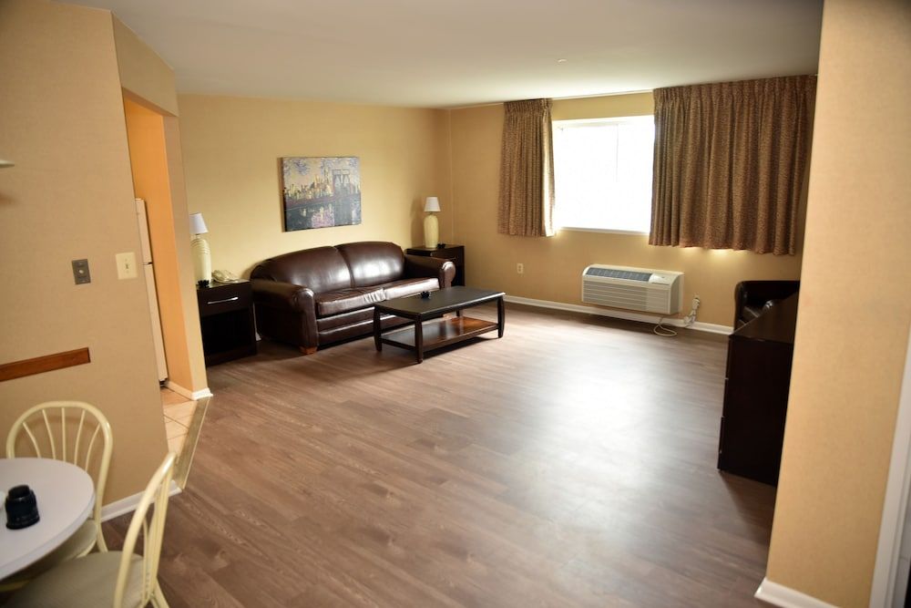 Swan Motel - photo 12
