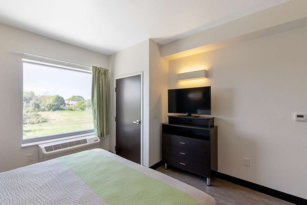 Studio 6 Austin TX Airport - photo 16