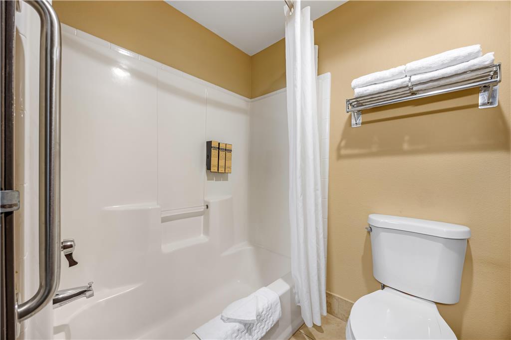 Best Western Plus Prairie Inn - photo 42