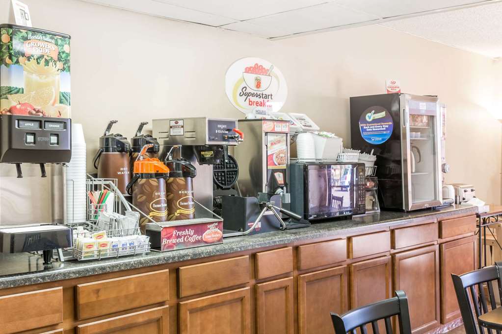 Super 8 by Wyndham Luverne - photo 14
