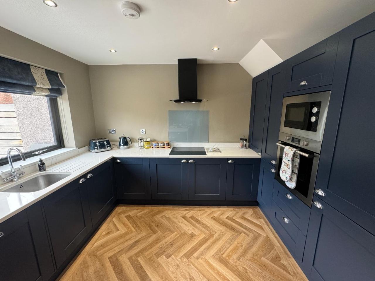 Victoria Cottage Cullercoats — 4-Star Luxury Hotel in Whitley Bay, United Kingdom