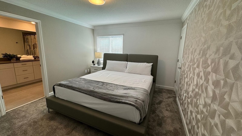 Free Waterpark 5Bd Close To Disney W Pool @ Storey Lake Resort 2497 - photo 4