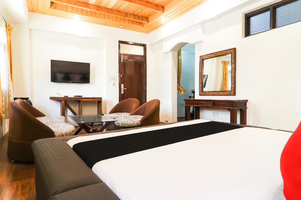 Hotel PC Palace in Kargil, India