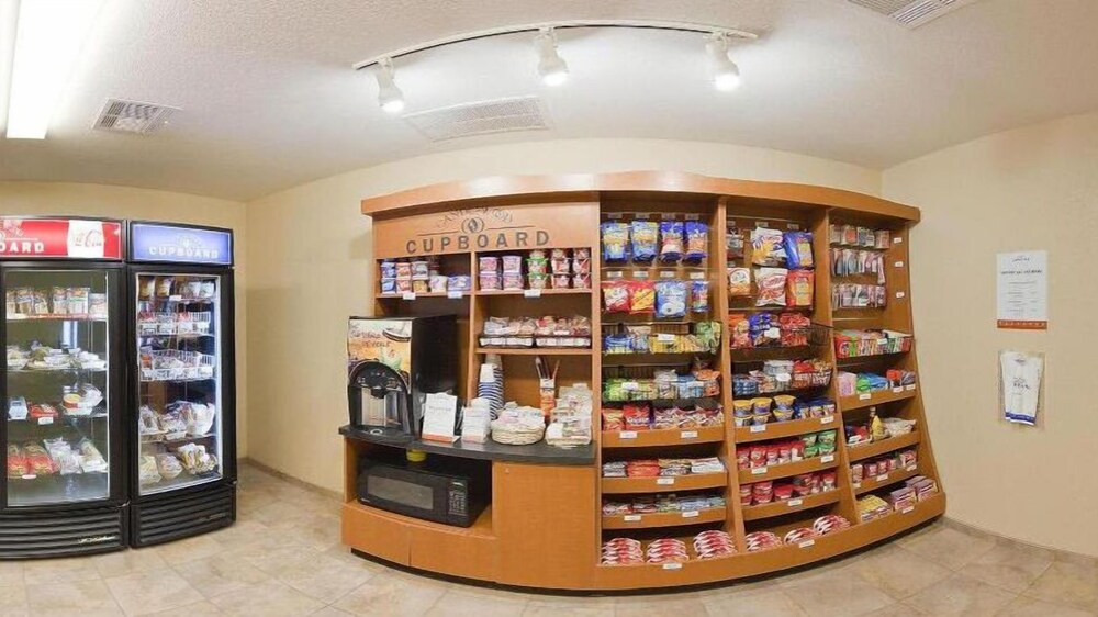 Candlewood Suites Ft Stockton by IHG - photo 24