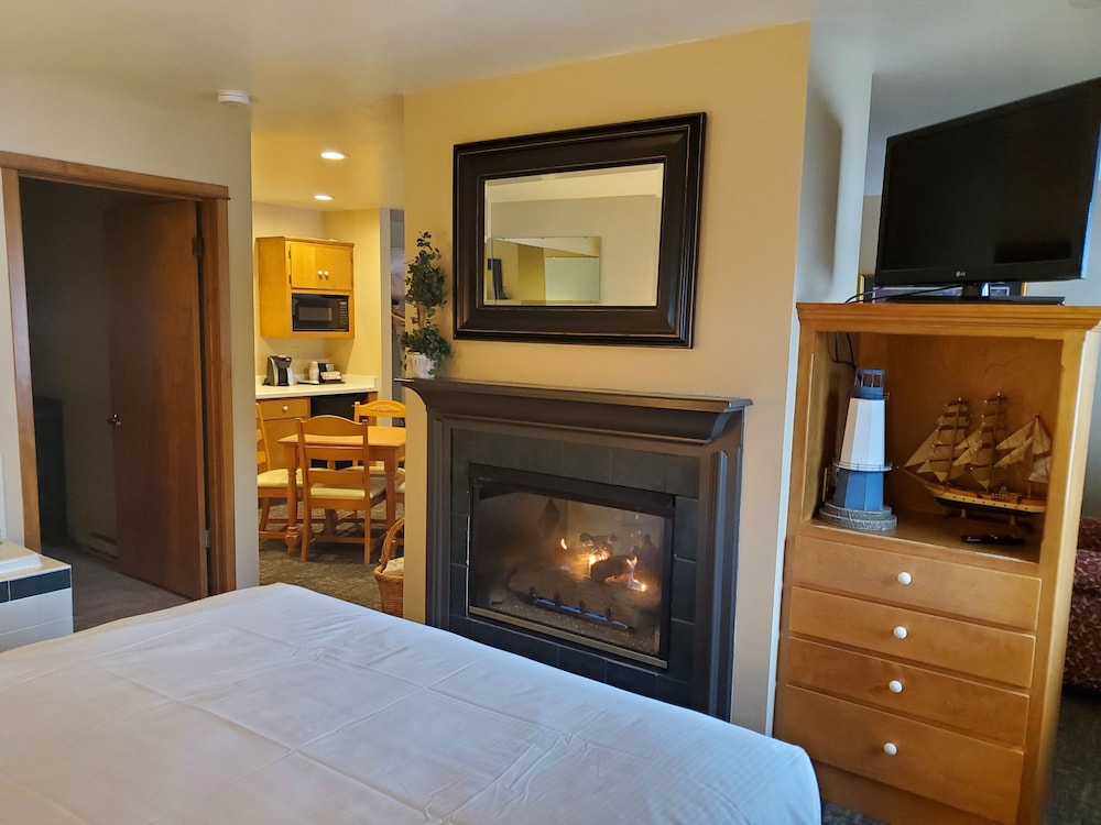 Homestead Suites Fish Creek - photo 19