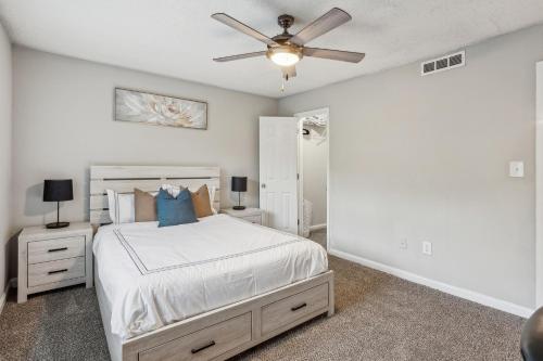 Crest at East Cobb 1832A I Spacious 1Bd 1 Bth — 4-Star Luxury Hotel in Marietta, United States