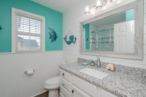 Sherrys Paradise by Oak Island Accommodations - photo 23