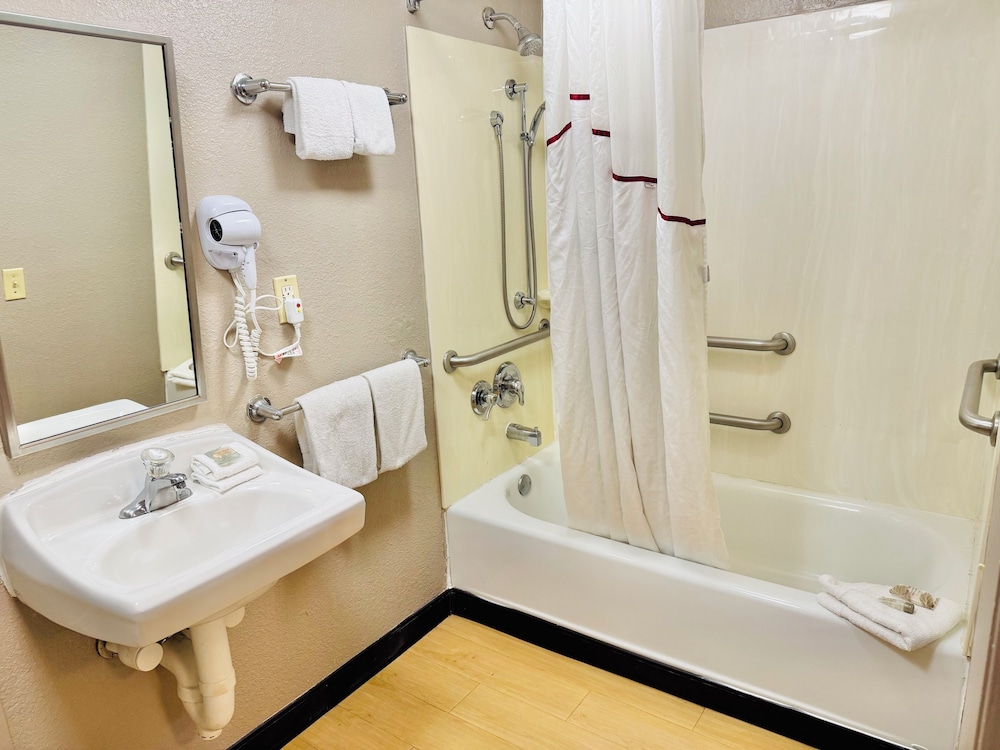 Red Roof Inn Milford New Haven - photo 43