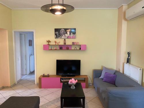 Upper Neighbourhood — 4-Star Luxury Hotel in Korinthos, Greece