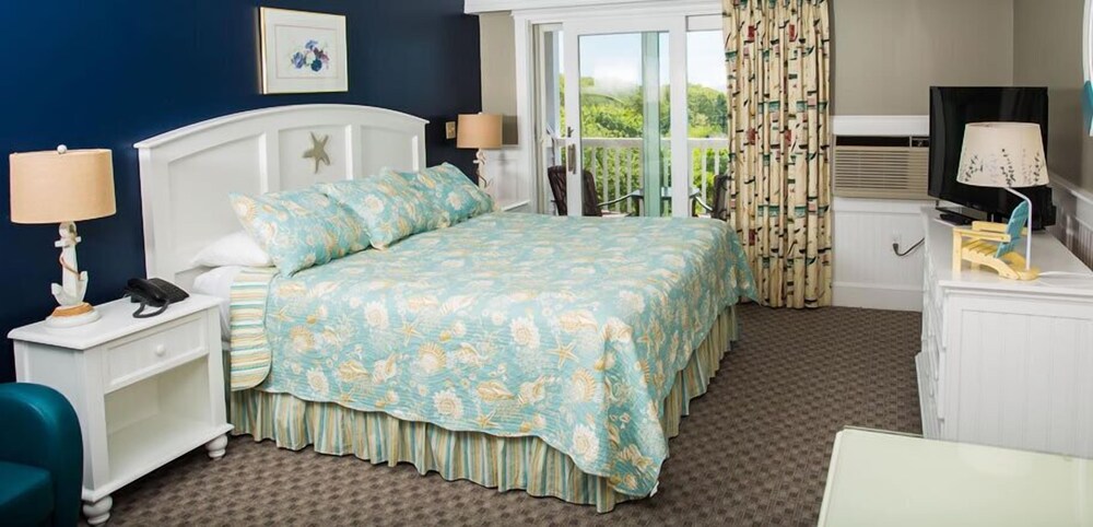 Strawberry Hill Seaside Inn - photo 4