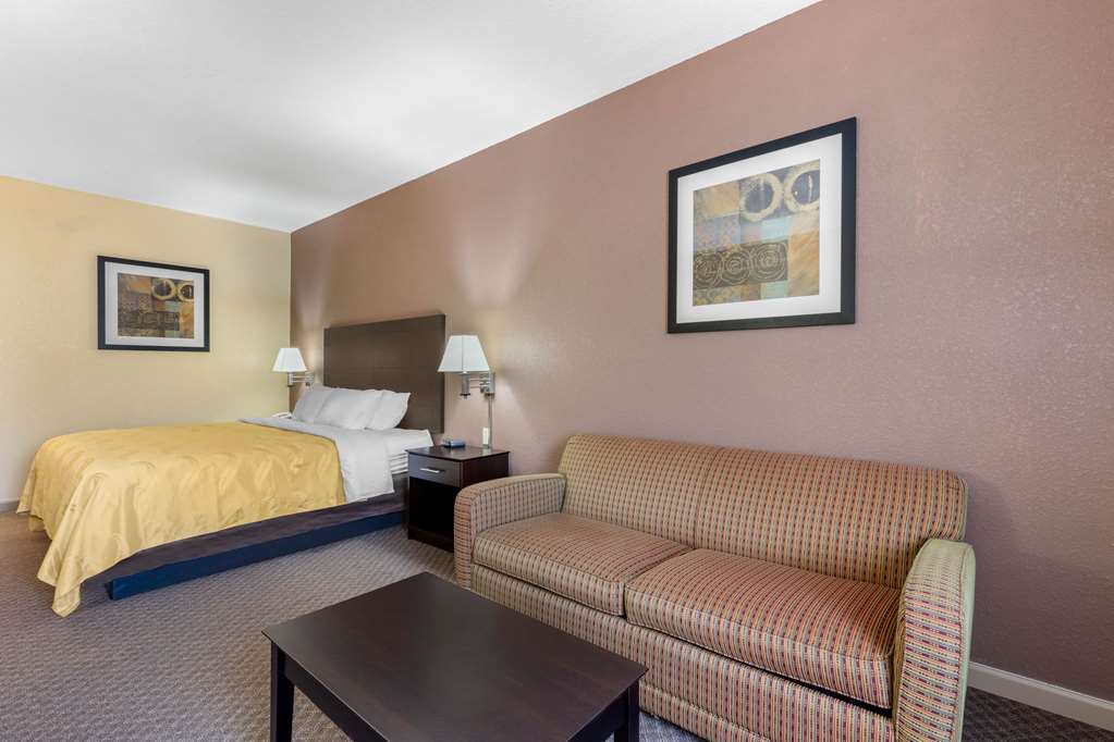 Quality Inn West Memphis I 40 - photo 11