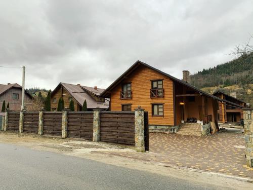 4Rest - carbon neutral hotel in Tukhlia