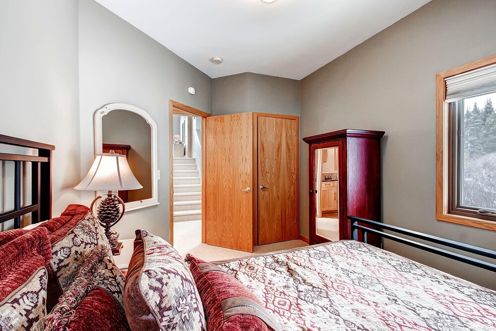 Mountaineer Townhomes #M1 By Peak Property Management - photo 5