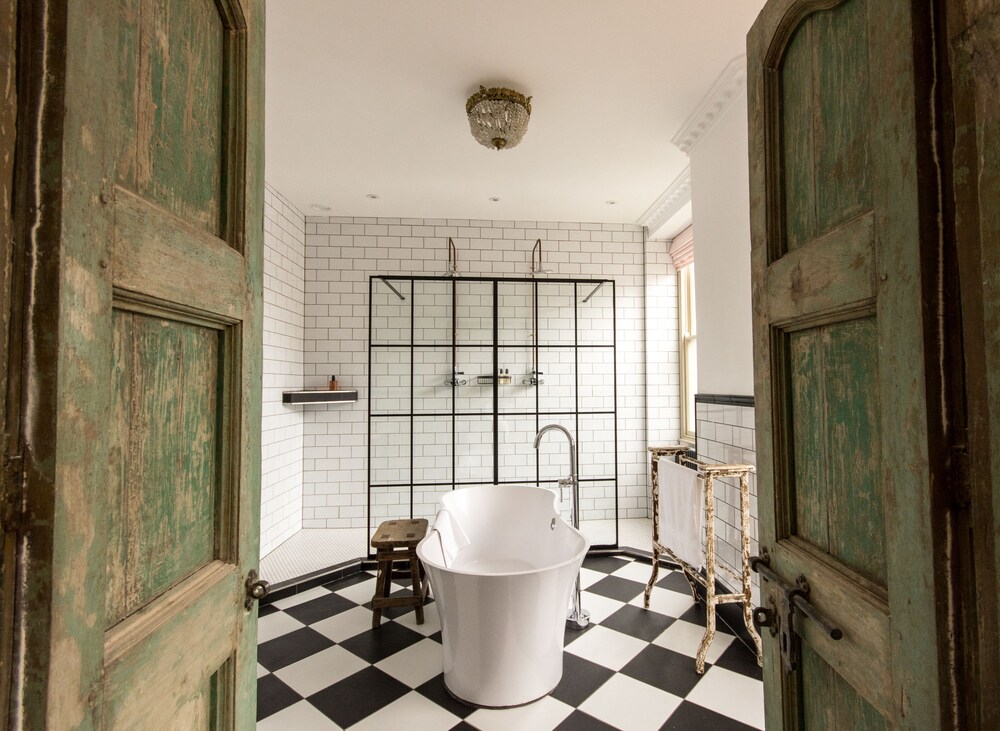 The Crooked Swan — hotel in Crewkerne