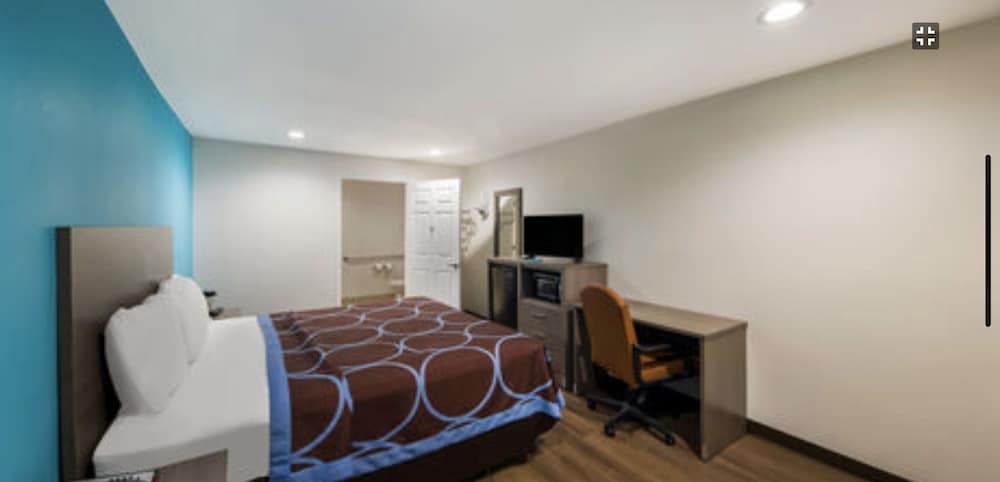 Super 8 by Wyndham Wichita Falls - photo 5