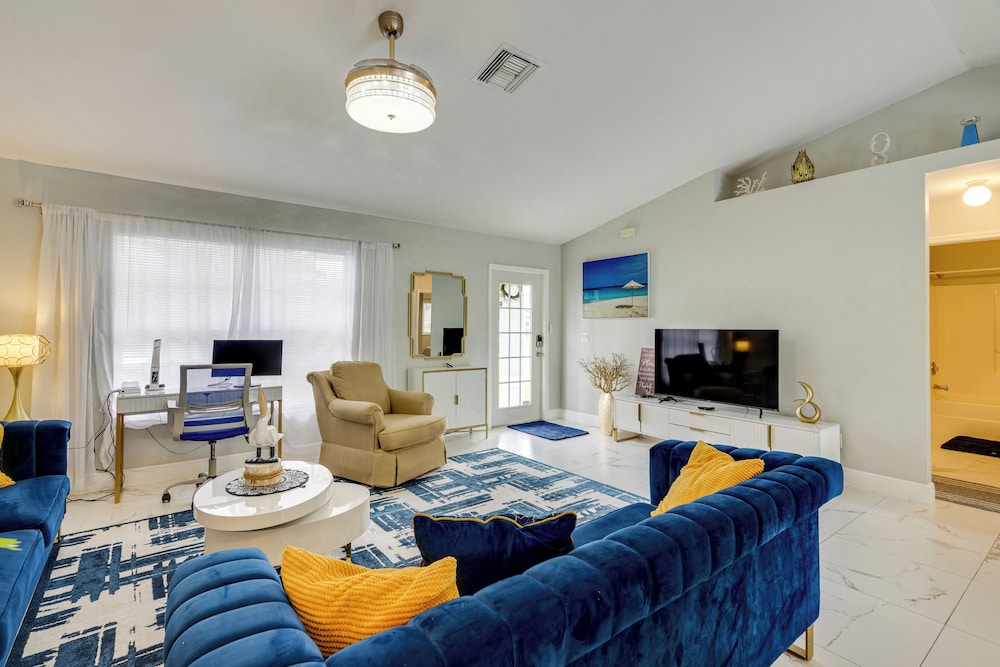 5 Mi to Shore: Gem w Pool & Yard in Cape Coral — Cape Coral — photo 4