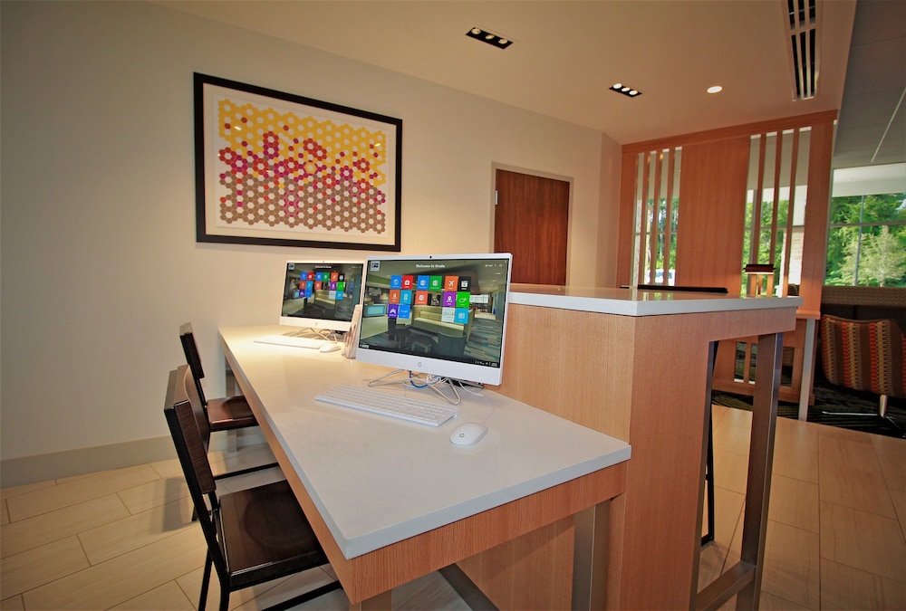 Holiday Inn Express & Suites Ocala by IHG - photo 30