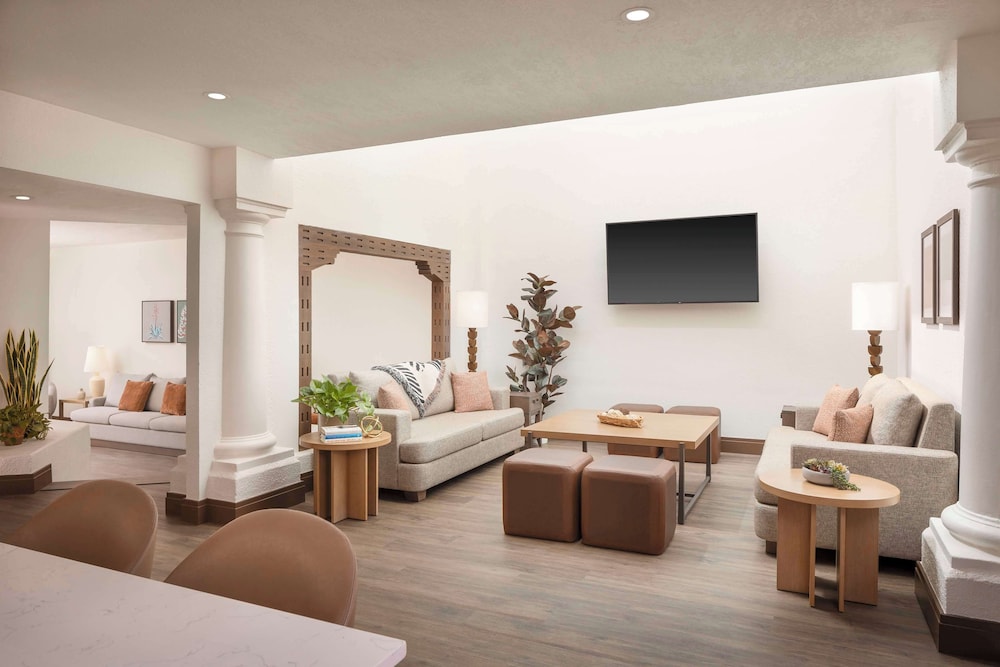 The Scottsdale Resort & Spa Curio Collection by Hilton - photo 18