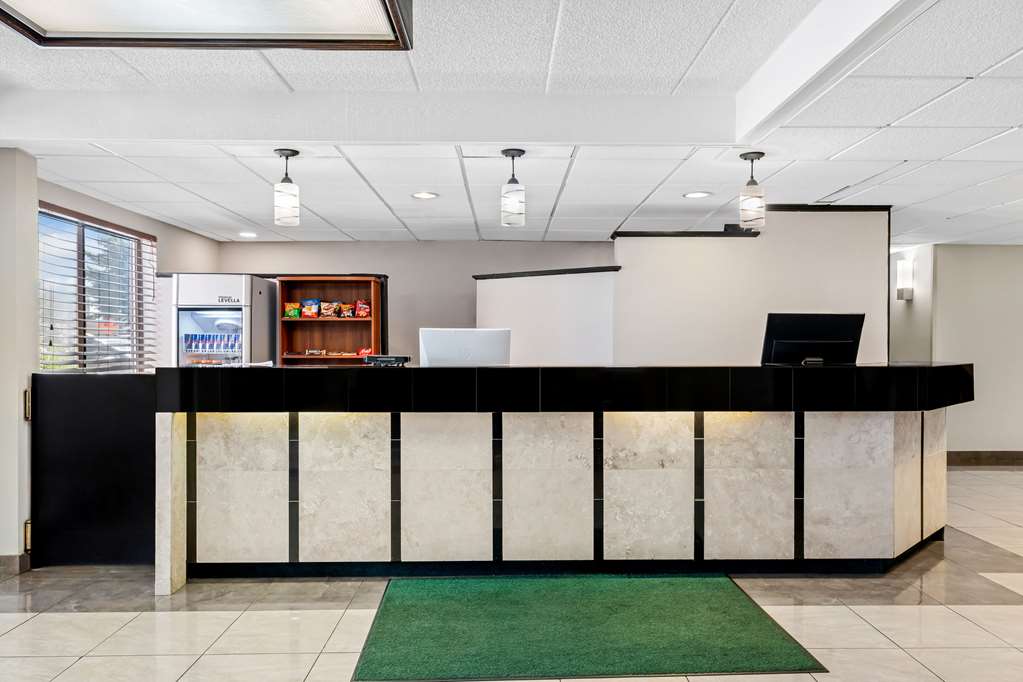 Econo Lodge Billings - photo 7