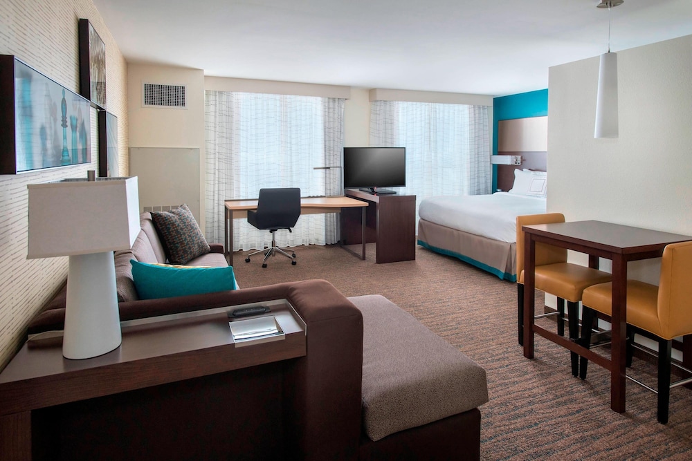 Residence Inn by Marriott Boston Bridgewater - photo 10