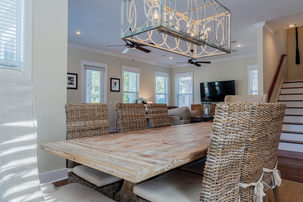 Pet Friendly Seacrest Home for 10 Resort Pool Beach Shuttle - photo 38