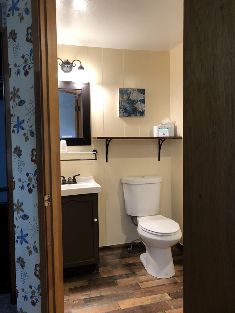 Country Inn Bed and Breakfast - photo 24