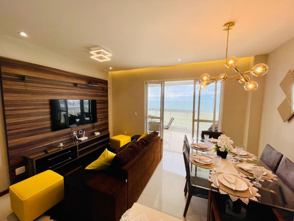 Guarapari Praia 4 quartos Frente mar Praia do Morro Ed Praia Center — 4-Star Luxury Hotel in Guarapari, Brasil