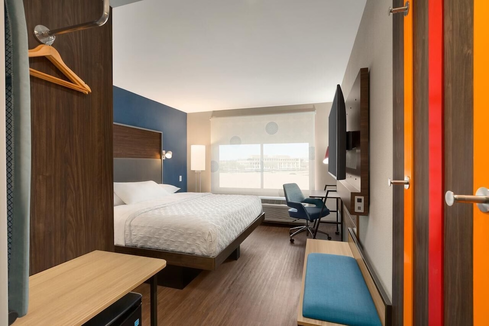 Tru by Hilton Fort Lauderdale Downtown - photo 10