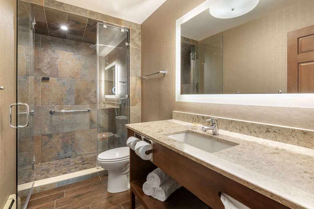 Best Western Plus Superior Inn - photo 47