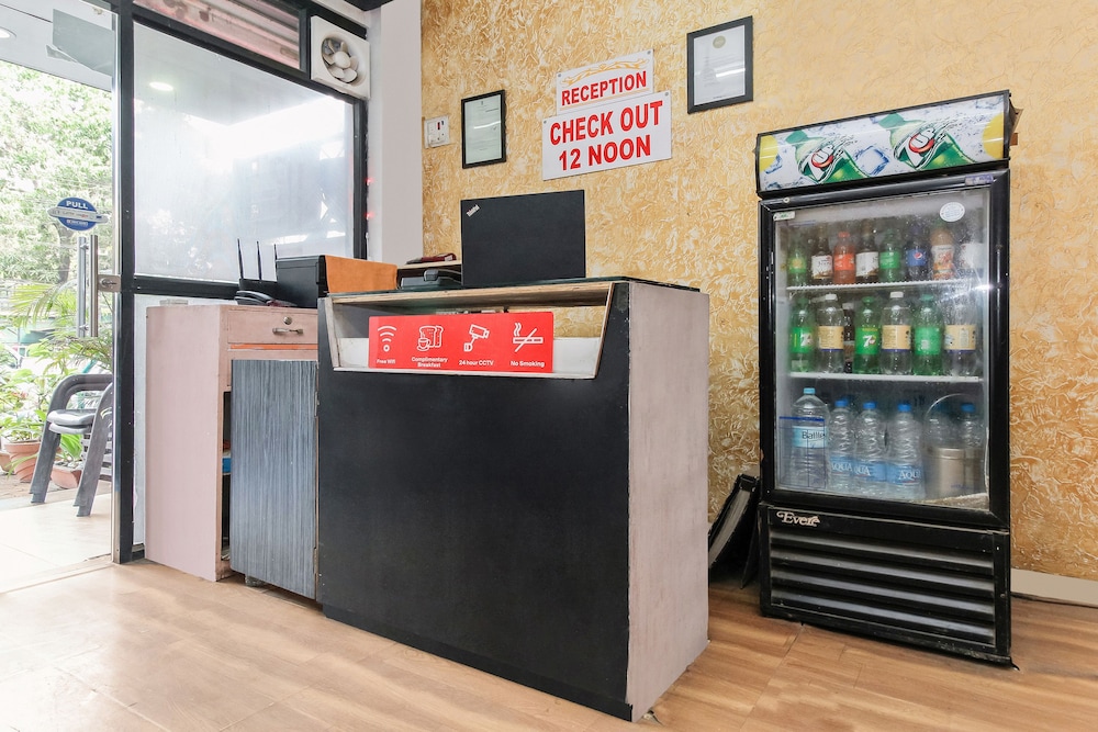 Oyo 29350 Krupa Lodging — Nashik