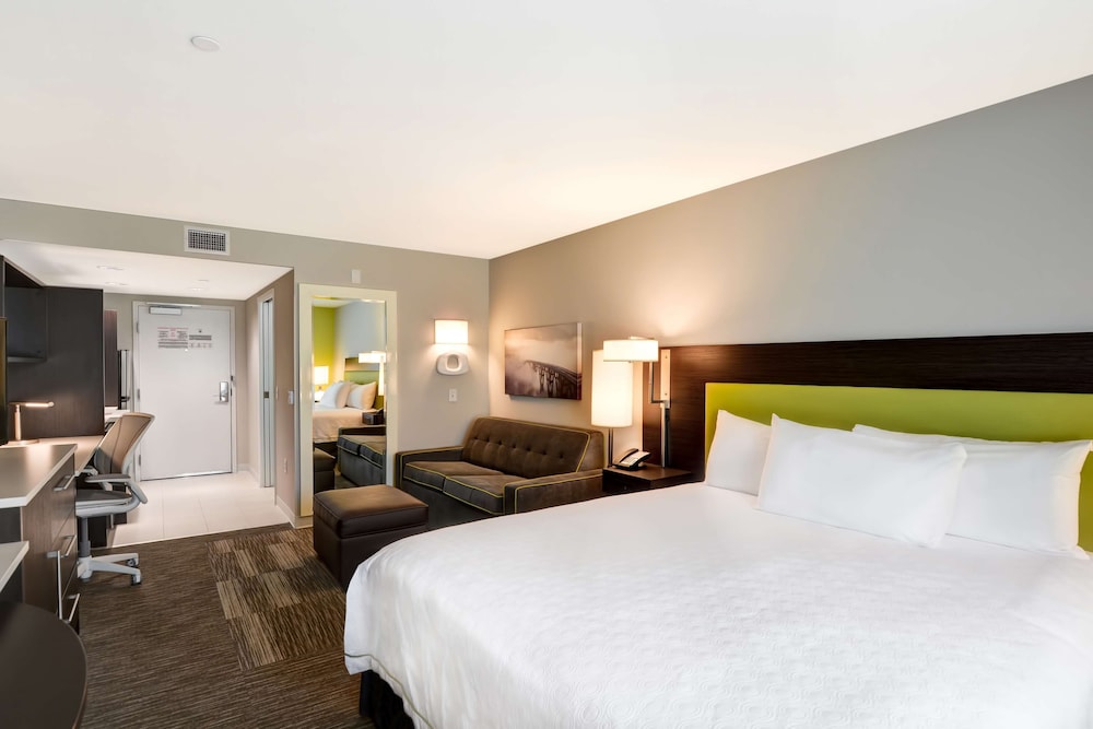 Home2 Suites by Hilton Azusa - photo 9