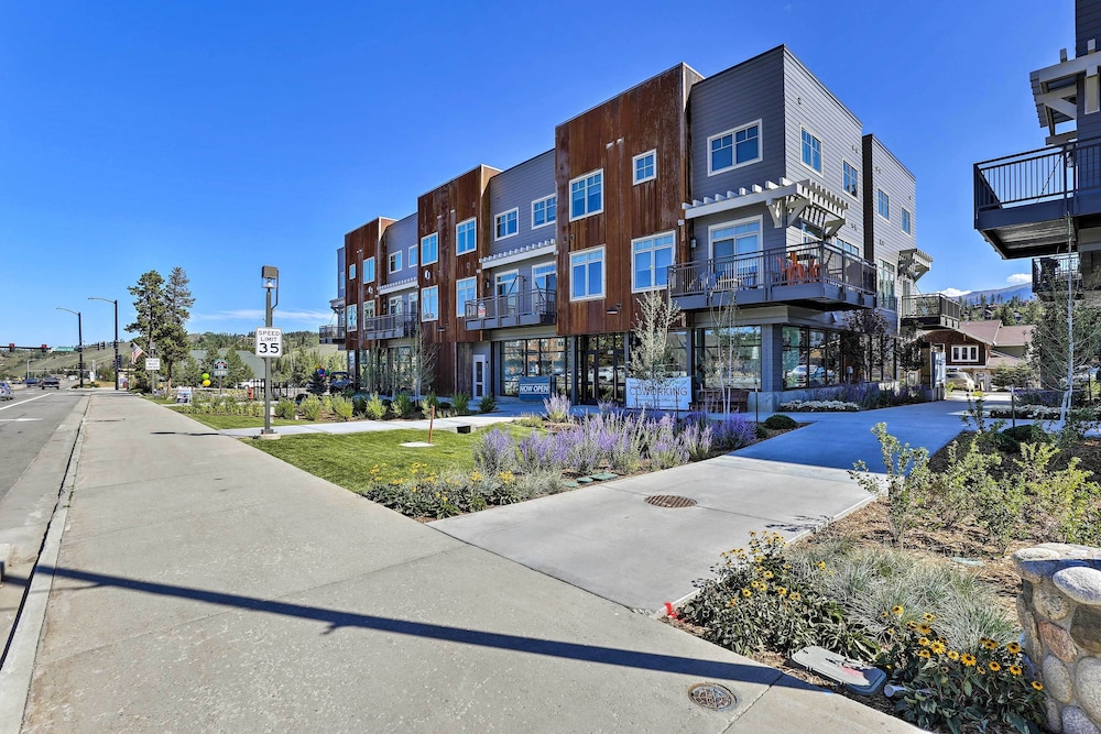 Downtown Winter Park Condo 3 Miles To Ski Resort - photo 13