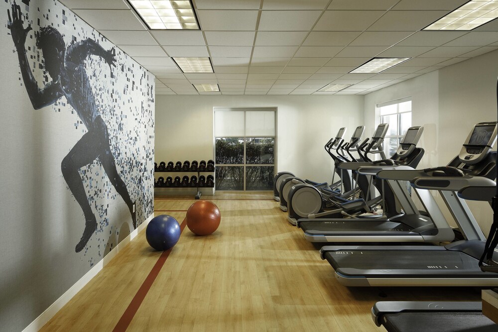 Sheraton Sioux Falls Hotel & Convention Center - photo 23