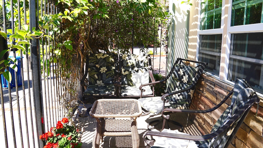 Capitola Hotel - photo 41
