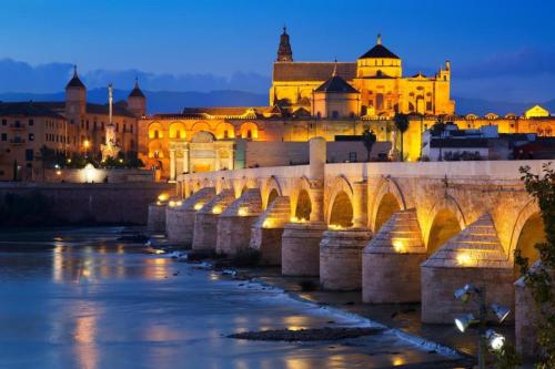GuestReady Cordoba Plaza Corredera Pilar Fayos — 4-Star Luxury Hotel in Cordoba, Spain