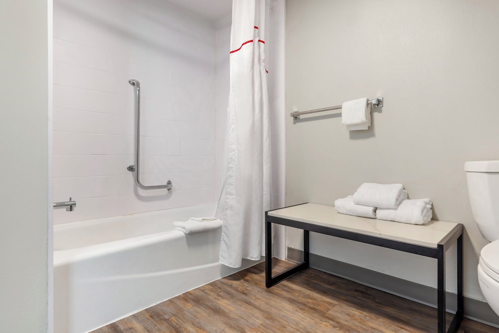 Red Roof Inn Dunn - photo 21