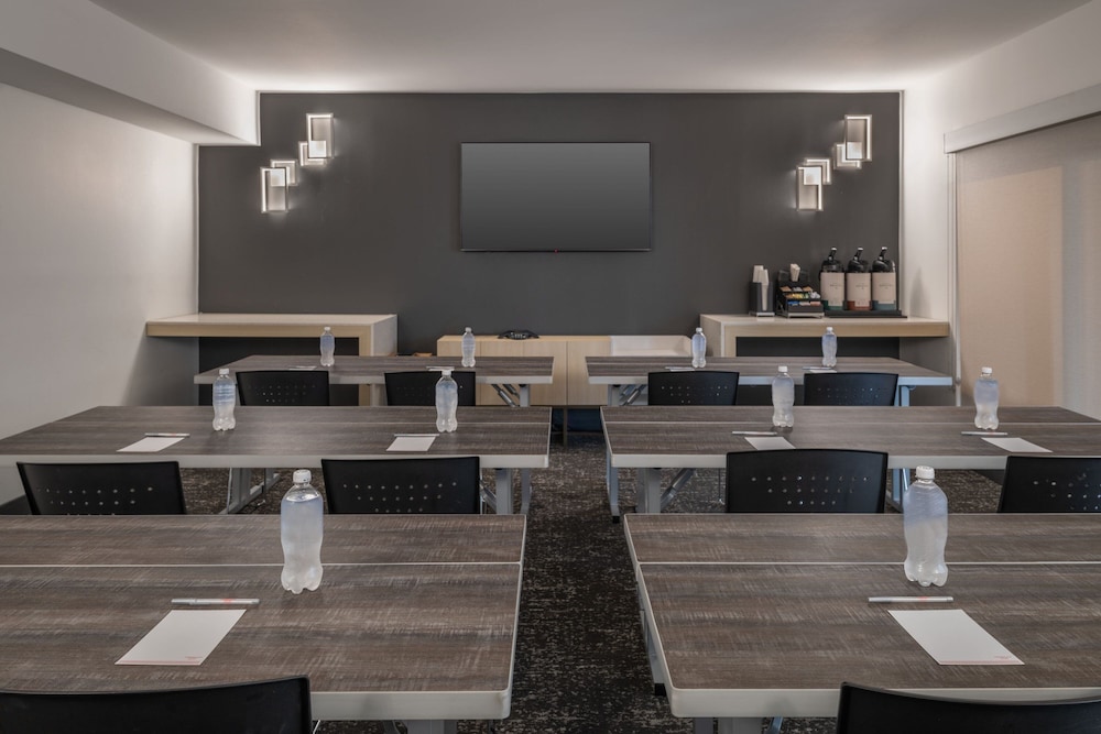 TownePlace Suites by Marriott Tampa Clearwater - photo 17