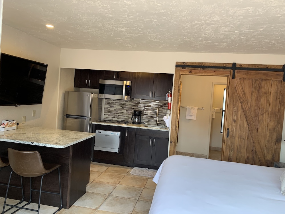 Red Agave Resort - photo 22