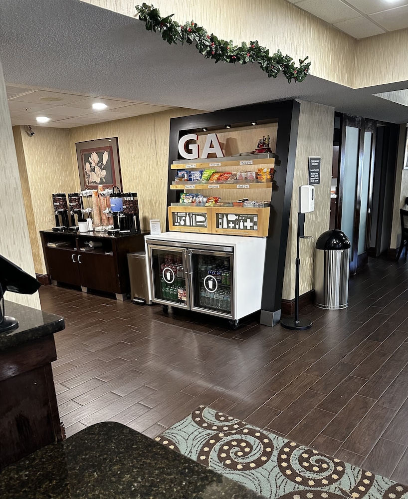 Comfort Inn Darien North Brunswick - photo 5