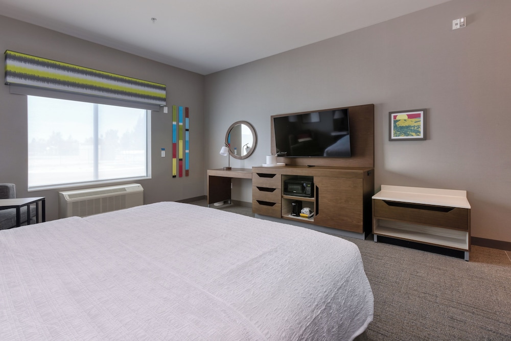 Hampton Inn & Suites by Hilton Bakersfield Central - photo 8