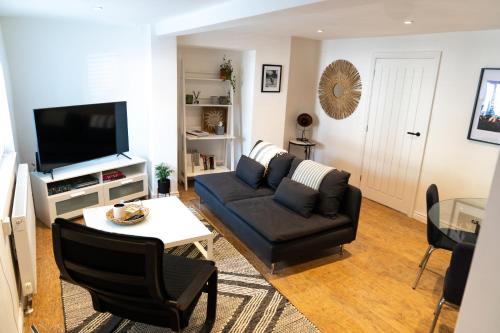 Bower Apartment